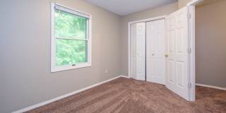 Beautiful and Spacious Townhomes near IU Campus Gallery 7