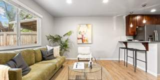 Bright West Highland Home with Modern Finishes!! Gallery 12