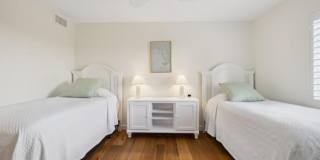 3000 Gulf Shore Blvd N unit: 207 Gallery 26