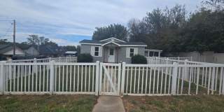 1 Bedroom 1 Bath Home in Shawnee! Gallery 1