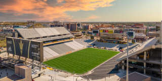 1003 West Howe Street Gallery 44