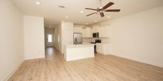 * MOVE IN SPECIAL *Newer Townhome in Destin Gallery 14