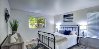 Woodlake Apartments Gallery 36