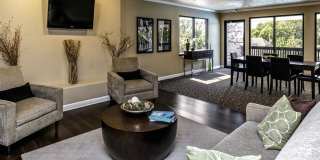 Club at Highland Park Gallery 16