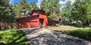 Updated 3-bedroom 2.5-bathroom Townhome Gallery 1