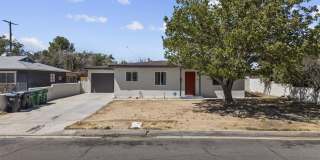 1135 W Pillsbury Street Gallery 1