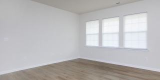 161 White Apple Way Gallery 11