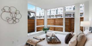 Modern Wallingford/Fremont Home with Rooftop Views & Designer Finishes Gallery 4
