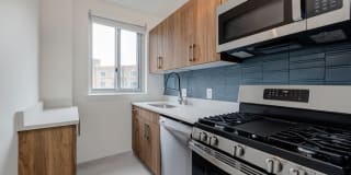 Quebec House Gallery 6