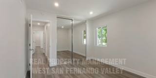 Beautifully Remodeled Single Family Home with Pool Gallery 40