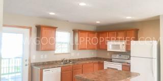 2 Bedroom, 2.5 Bath Townhome in Urbandale with an attached two car garage. Gallery 3