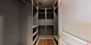 907 S SHENANDOAH St unit: 101 Gallery 31