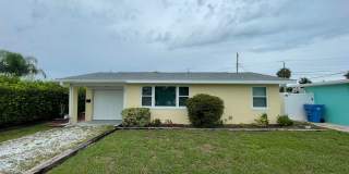 Cozy well maintained Two-bedroom One bathroom house- Ormond Beach- Beachside Gallery 1
