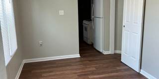 1 bed + 1 bonus room apartment in Laurel Gallery 1