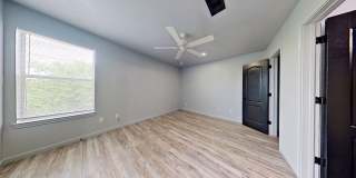 2 WEEKS FREE RENT + $1,095 + NEW STAINLESS STEEL APPLIANCES! Gallery 15