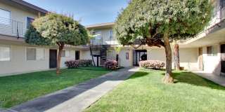 ROYALE APARTMENTS Gallery 28