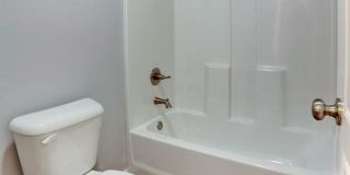 2427 East 7th Street Gallery 9