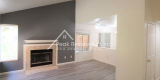 Updated 3bd/2.5ba West Sacramento Home with 2 Car Garage Gallery 4