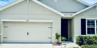 For Rent: Lakefront 4-Bedroom 2-Bathroom Home in Lakeside Palms Gallery 1