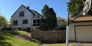 Timeless Spacious 3br + Den/2ba Edina Home w/Hardwood Floors, Large Yard, 2 Car Garage Gallery 1