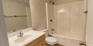 1825 Oak Lane Gallery 7