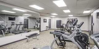 Skyrise Luxury Apartments Gallery 12