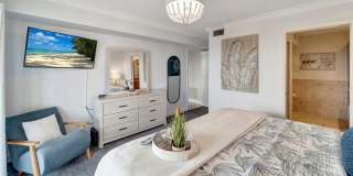 1125 W PEPPERTREE Drive Gallery 17