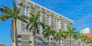 DOWNTOWN 15th FLOOR CONDO! 2 BEDROOM CONDO ! UPDATED! CITY VIEWS! Gallery 1
