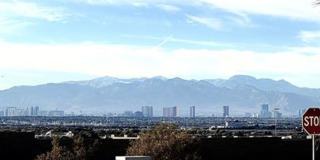 3 Bedroom 2.5 Bathroom Townhome - Pet Friendly. Gallery 22