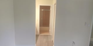302 LAKEVIEW Drive E Gallery 18