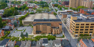 213 W CHESTNUT Street Gallery 3