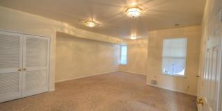 182 SPENCER Terrace SE Gallery 21