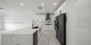 1935 SW 24th Ter Gallery 8