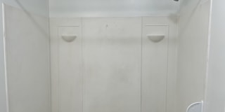 Mill Creek 4bd/2bth w/ Two Car Parking and Yard Gallery 17