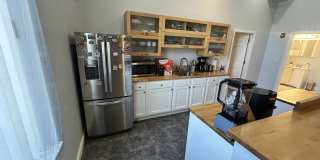 351 Essex St Gallery 6