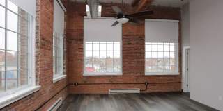 Oak Knitting Mill Apartments – Franklin Square Available Gallery 1