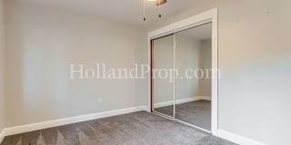 Charming Hillsboro Retreat: Cozy Single-Level Home with Greenhouse & Kids' Clubhouse! Gallery 26