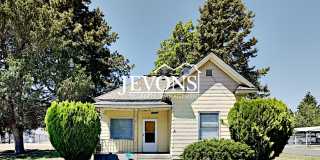 2 Bedrooms, 1 Bathroom Single-Family Home Near Yakima State Fairground Gallery 1