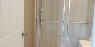 Cute townhome with 3 bd / 2.5 Bath Gallery 13
