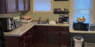 Charming 4 Bedroom 2 Bath House Gallery 6