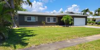 245 Harbour Drive E Gallery 1