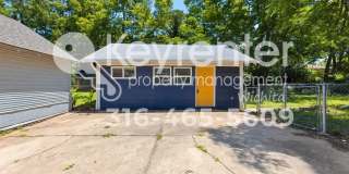 Cute 1 bedroom guesthouse in a great neighborhood, close to Wesley Hospital and local restaurants! Gallery 3