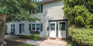 704 YARDLEY Commons Gallery 1