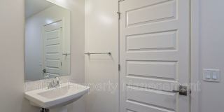 7300 E Earll Dr Gallery 20