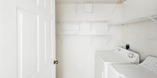 10205 COURTNEY PALMS Boulevard Gallery 5
