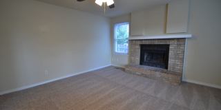 4 Bedroom Home in D20! Gallery 7