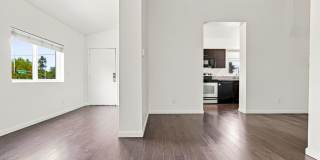 2 Bed, 1 bath Available! Gallery 2