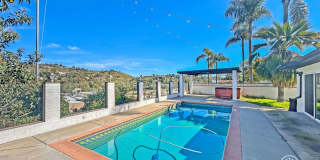 Beautiful 3B 2BA Home w/ Pool, Spa, and AC! Gallery 1