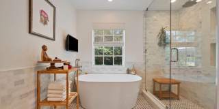 302 NW 16th Street Gallery 30