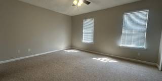 2448 Riverlook Drive Gallery 13